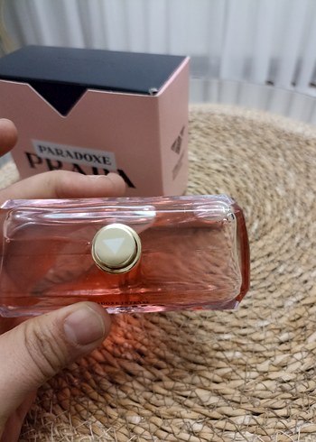 Prada Paradoxe Kadın Parfümü - Görsel 3