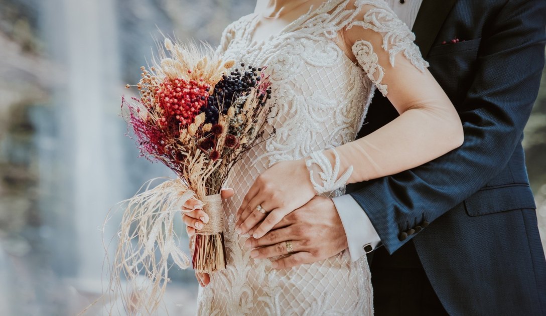 Laberia marka özel tasarım el işlemesi balık model gelinlik - Görsel 3