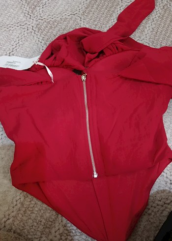 Kırmızı Mini Straplez Büstiyer - Görsel 3