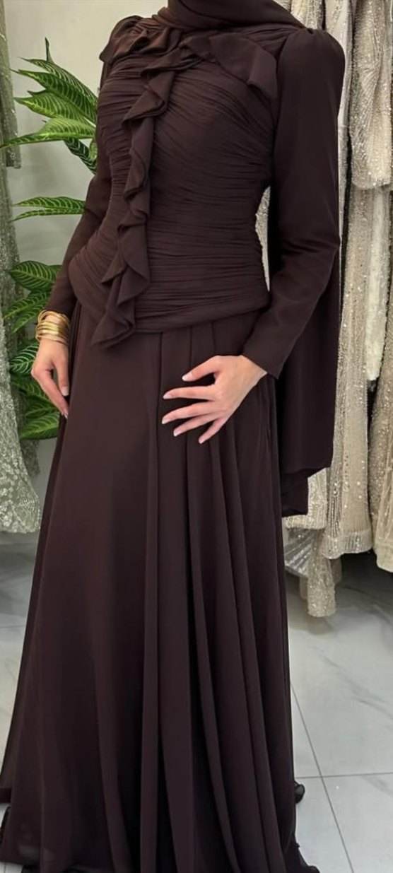 Kahverengi Fırfırlı Uzun Abiye Elbise - Görsel 2