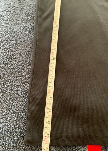 Siyah Uzun V Yaka Kısa Kollu Elbise - Görsel 5