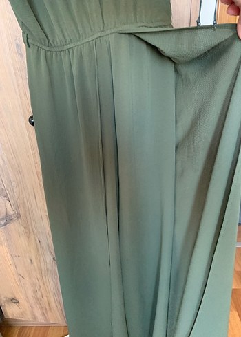 Yeşil V Yakalı Uzun Askılı astarlı tulum - Görsel 2