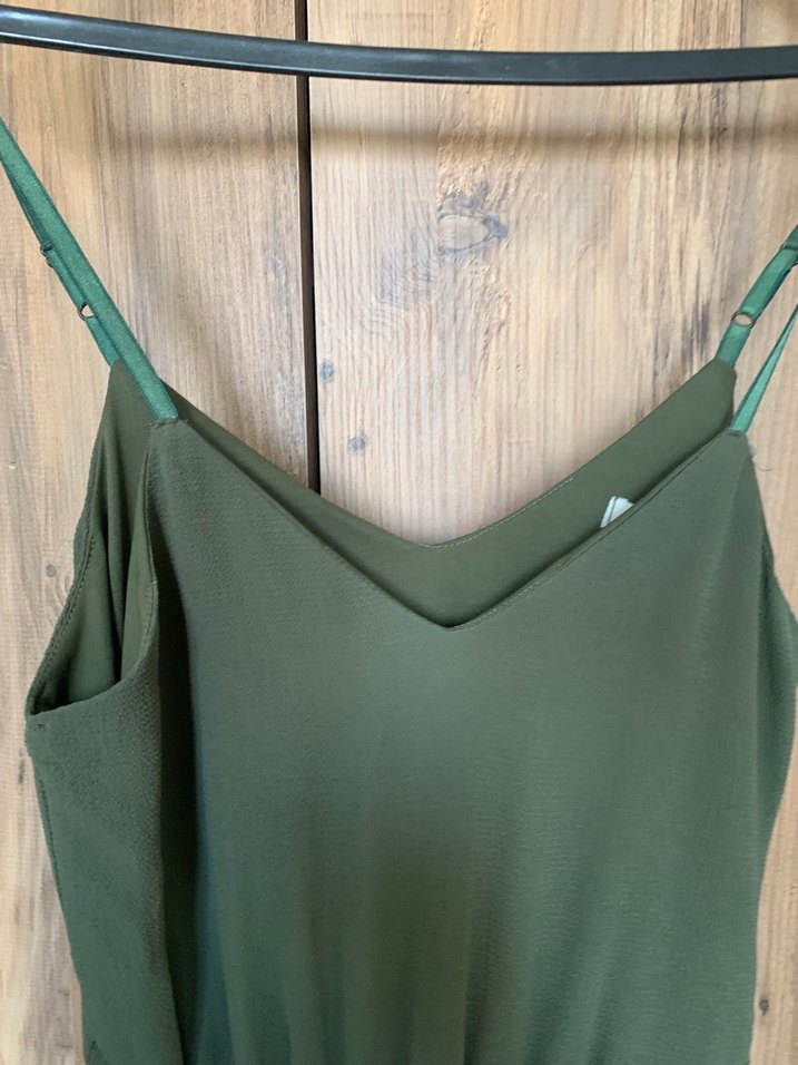 Yeşil V Yakalı Uzun Askılı astarlı tulum - Görsel 4