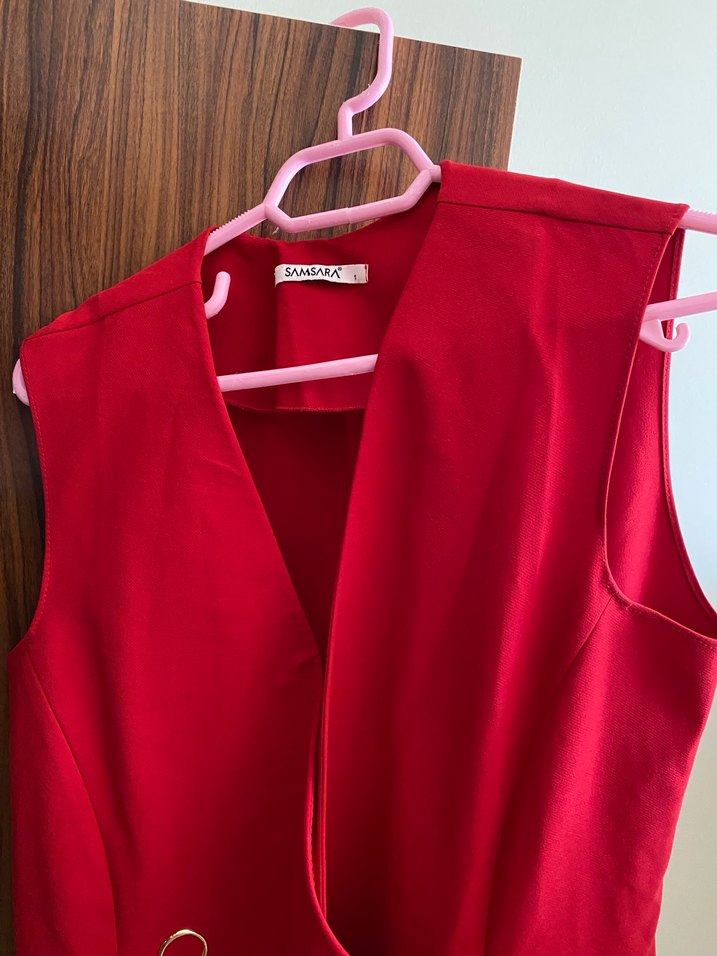 Düğmeli Kırmızı Midi Kadın Yelek - Görsel 2