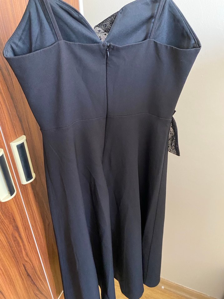 Siyah Uzun Askılı V Yaka Elbise - Görsel 3