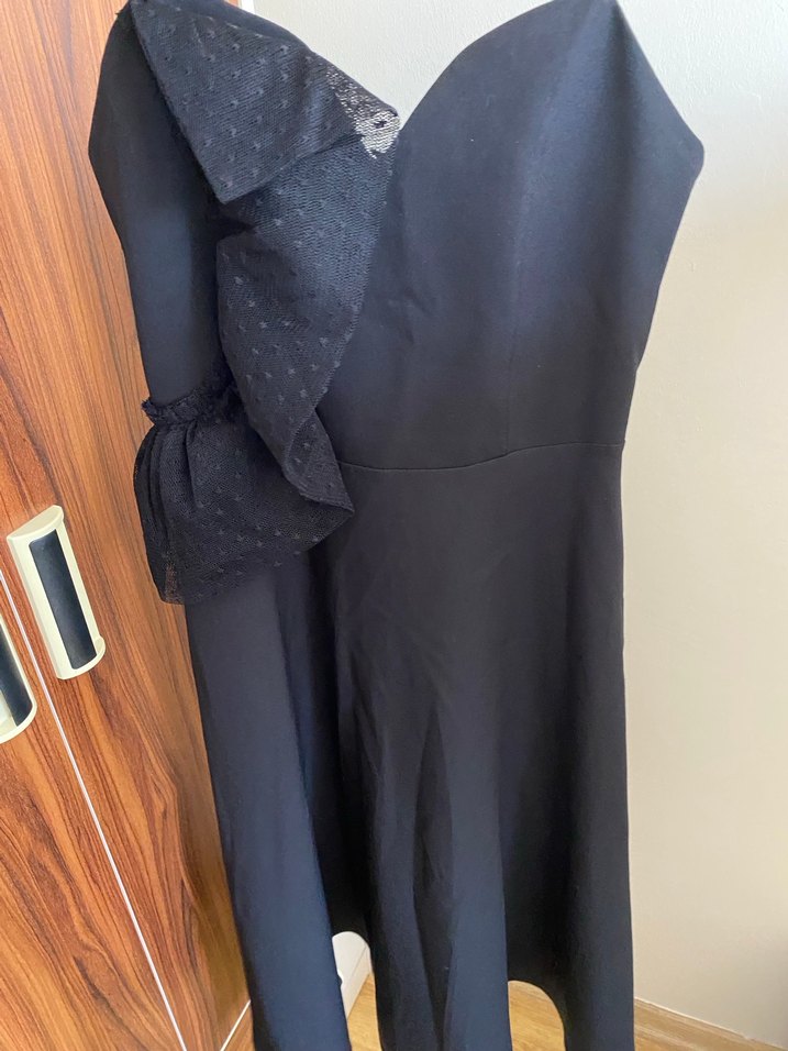 Siyah Uzun Askılı V Yaka Elbise - Görsel 4