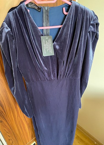 Lacivert Drapeli V Yakalı Uzun Kollu Kadife 
Abiye Elbise - Görsel 2