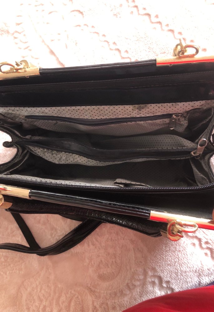 Siyah Parlak Deri Kadın Çanta - Görsel 3