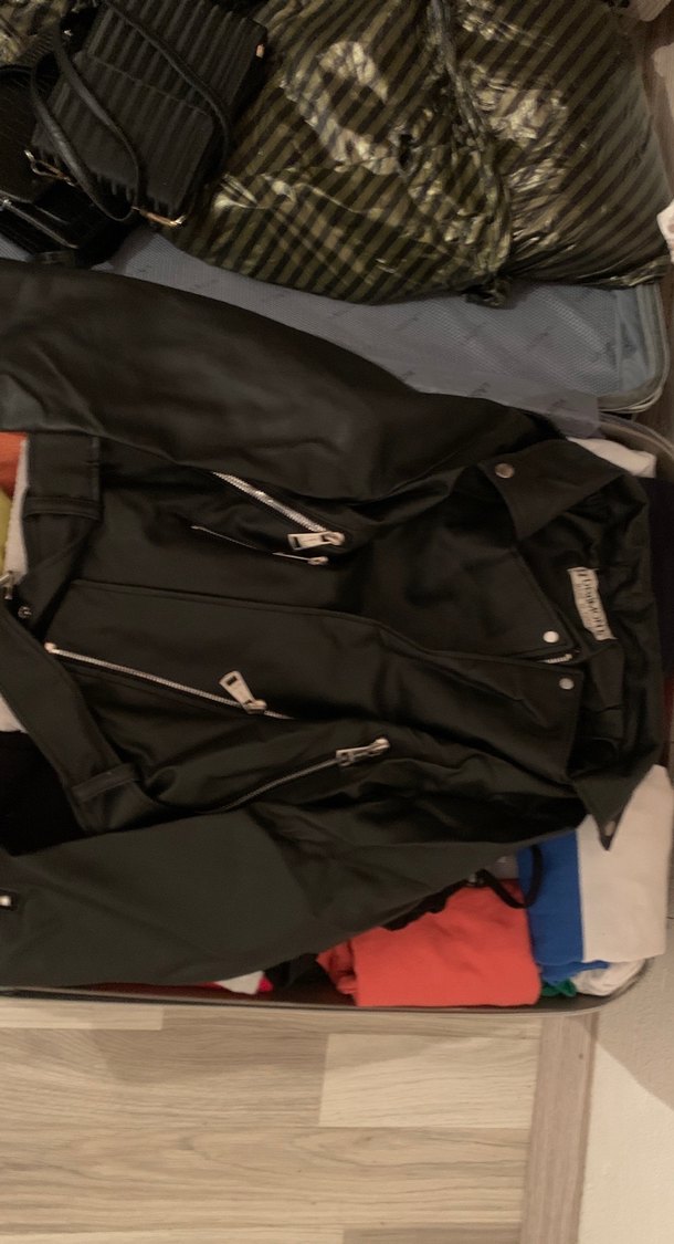 Siyah Deri Biker Ceket Fermuarlı - Görsel 2