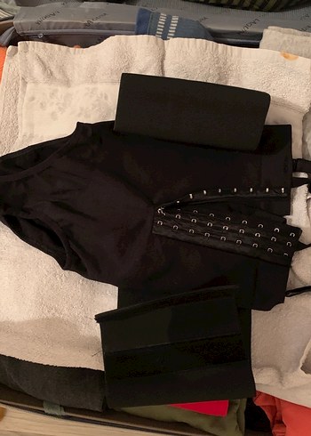 Siyah Dikişsiz Göğüs Korsesi - Görsel 2