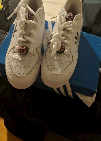 Beyaz Adidas Platform Spor Ayakkabı - Görsel 3