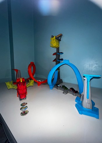 Renkli Hot Wheels Yarış Seti - Görsel 6