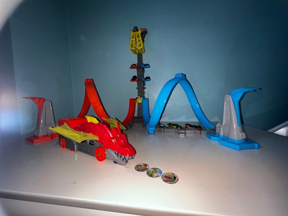 Renkli Hot Wheels Yarış Seti - Görsel 4