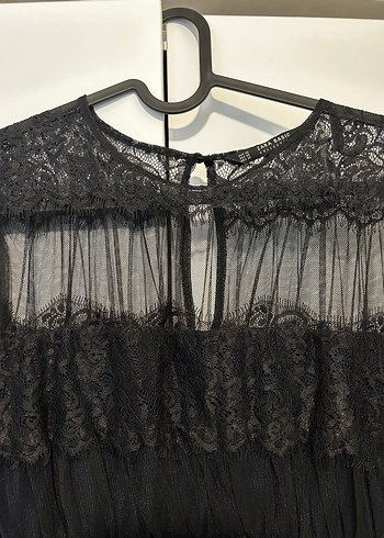 ZARA Siyah Dantel Katmanlı Mini Elbise - Görsel 4