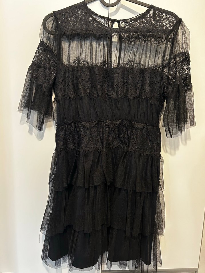 ZARA Siyah Dantel Katmanlı Mini Elbise - Görsel 3