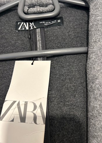 ZARA Soft Kumaş Gri Kapüşonlu Kaban - Görsel 3
