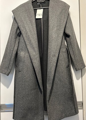 ZARA Soft Kumaş Gri Kapüşonlu Kaban - Görsel 2