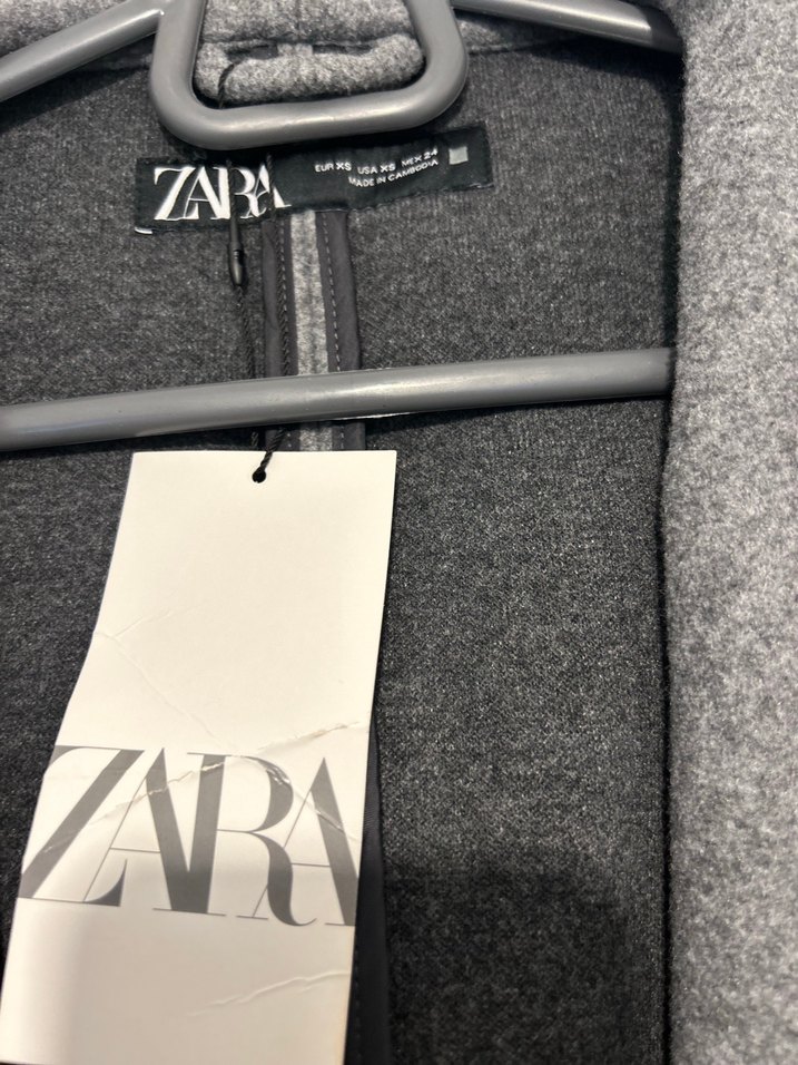 ZARA Soft Kumaş Gri Kapüşonlu Kaban - Görsel 3