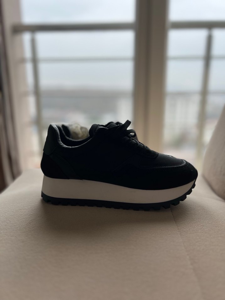 ZARA Kadın Spor Ayakkabı Topuklu - Görsel 2