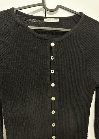 Düğmeli Siyah Kadın Kısa Hırka - Görsel 5