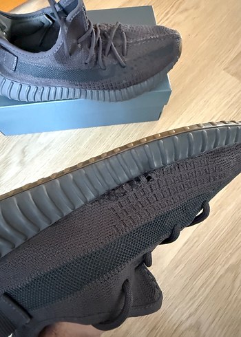 Yeezy Boost 350 V2 Erkek Sneaker - Görsel 4