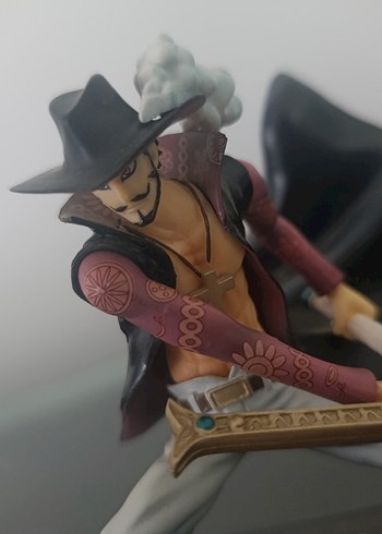 One Piece Dracule Mihawk Figürü - Görsel 2