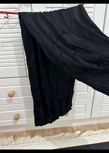 Siyah Kadın Saten Kumaş Pantolon - Görsel 3