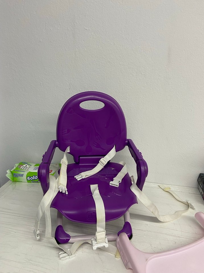 Yeni Gibi Chicco Pocket Snack Yükseltici Sandalye - Görsel 4