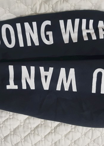 Siyah Kapüşonlu Baskılı Kadın Sweatshirt - Görsel 2