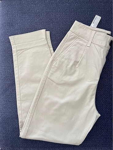 BERSHKA jean