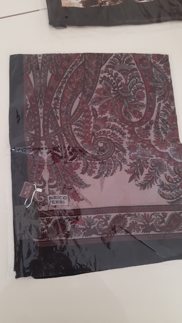 Enrico Ferri marka şallar - Görsel 2