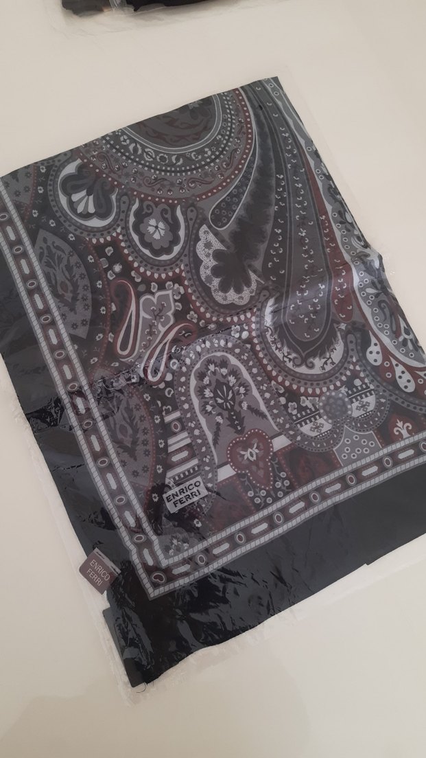 Enrico Ferri marka şallar - Görsel 3