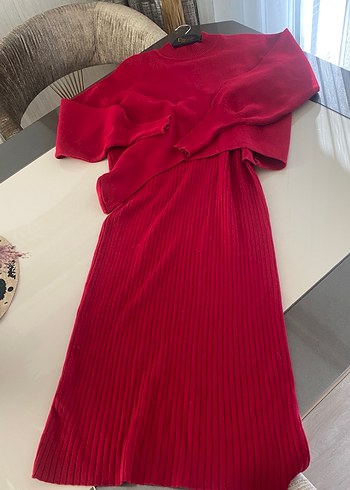 Kadın Kırmızı Uzun Pilili Triko Elbise - Görsel 3