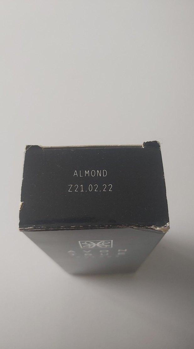 Avon True Colour Kadınmat fondoten - Görsel 2