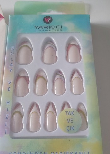 Renkli Pembe Çiçekli Tırnak Süsleri - Görsel 3