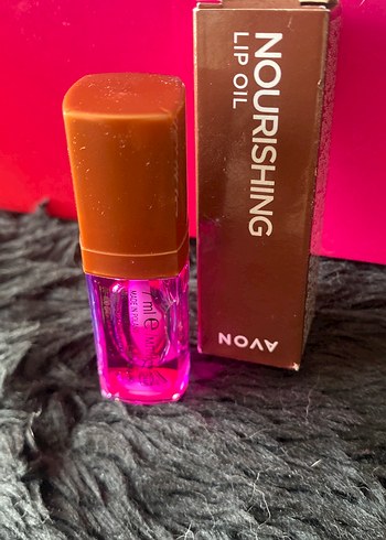 Bordo Besleyici Dudak Parlatıcısı - Görsel 3