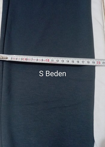 Gri ve Siyah Erkek Spor Eşofman Altı - Görsel 11