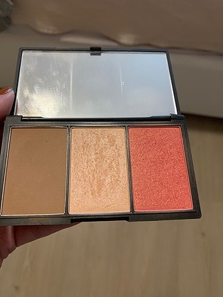 Sleek Kontur highlighter allık seti