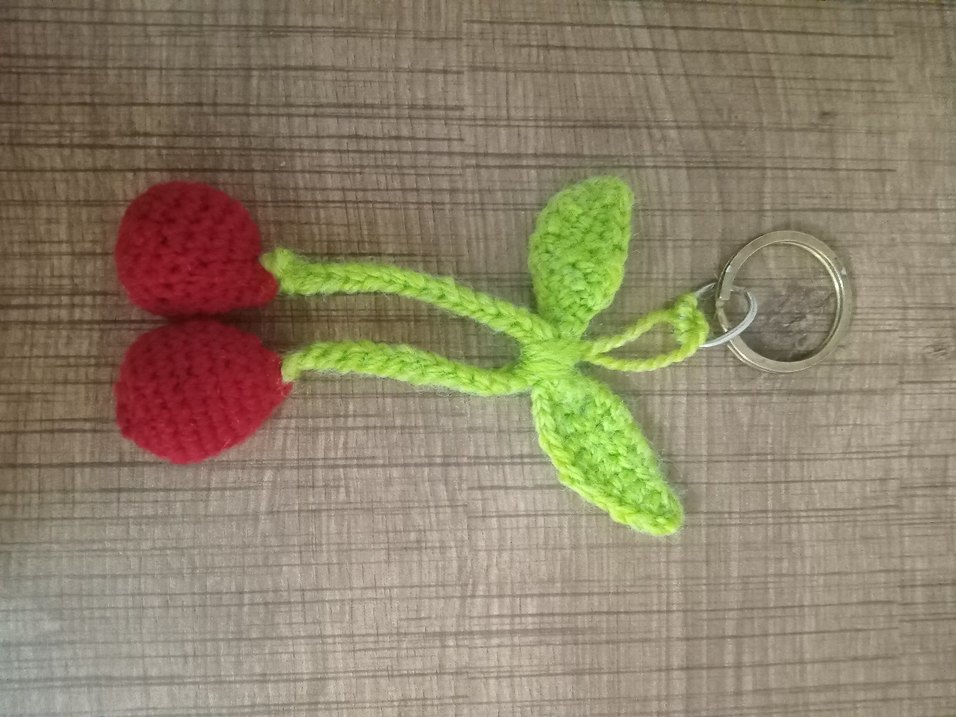 Renkli Örgü Kiraz Anahtarlık - Görsel 2