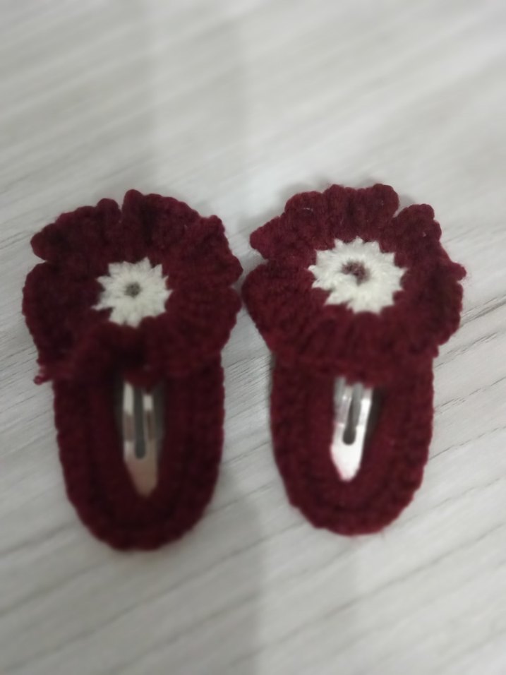 Bordo İşlemeli Örgü Çocuk Toka Seti - Görsel 2