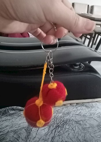 Renkli Püsküllü Galatasarayli Anahtarlık - Görsel 2