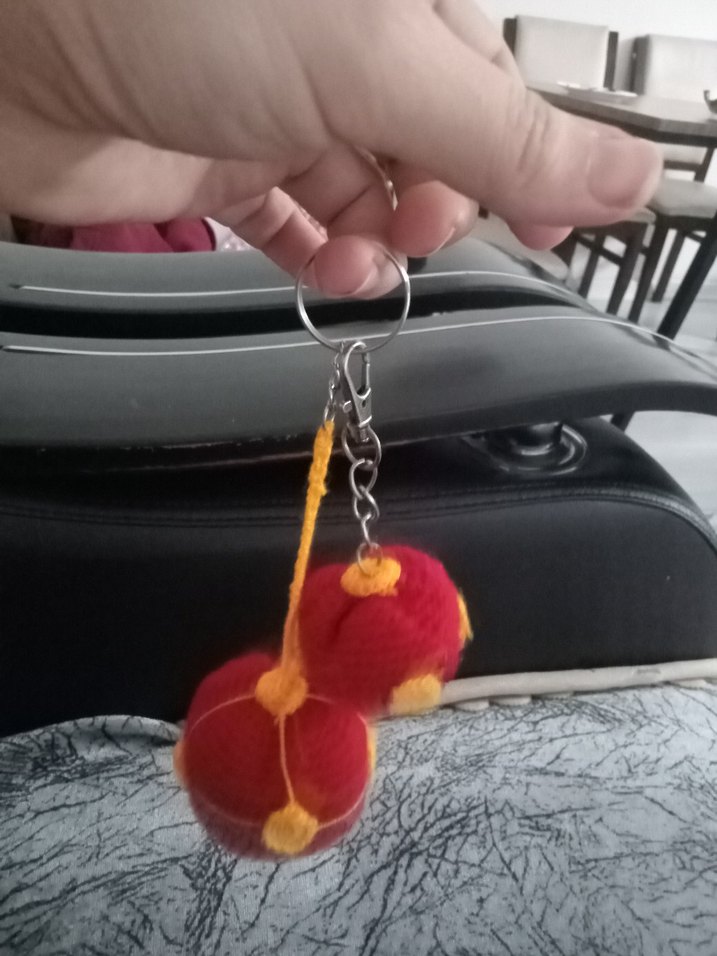 Renkli Püsküllü Galatasarayli Anahtarlık - Görsel 2