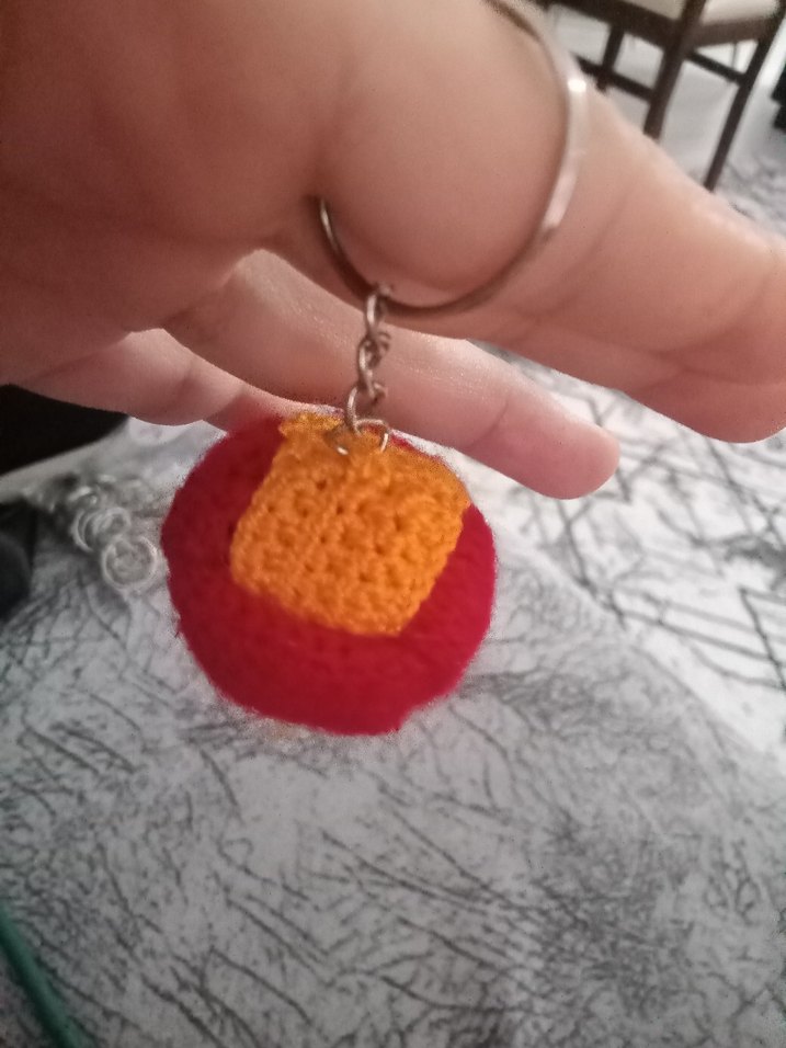 Renkli Örgü Galatasaray Anahtarlık - Görsel 2