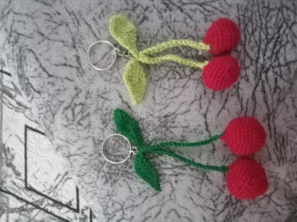 Renkli Örgü Kiraz Anahtarlık - Görsel 4