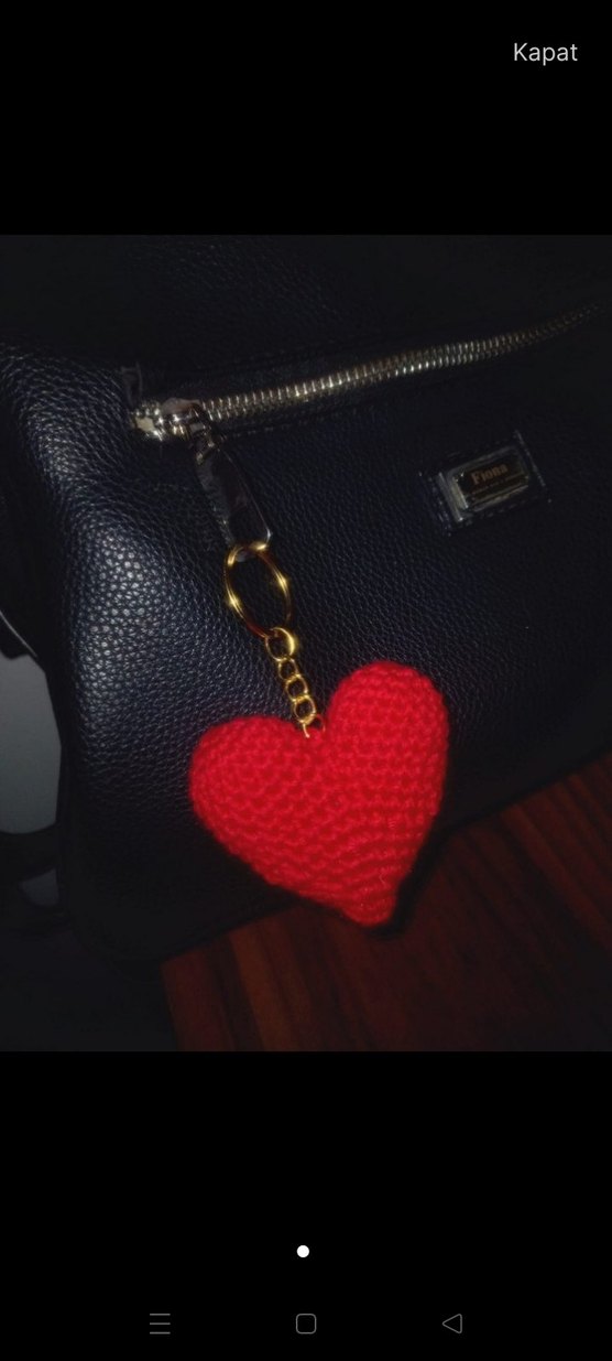 Örgü Kalp Anahtarlik - Görsel 2