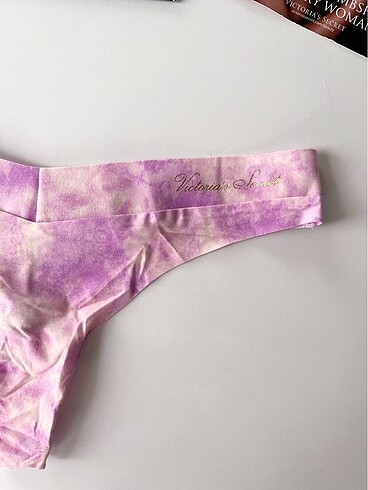 s Beden Victoria?s Secret String