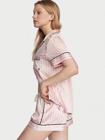 Victoria s Secret Victorias Secret Saten Şortlu Pijama Takımı