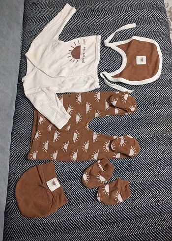 Hastane çıkışı 0-3 ay Kahverengi Güneş Desenli Örgü Bebek Takımı - Görsel 2
