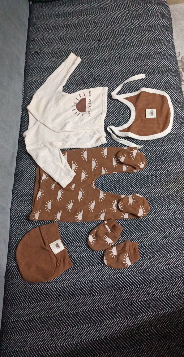 Hastane çıkışı 0-3 ay Kahverengi Güneş Desenli Örgü Bebek Takımı - Görsel 2