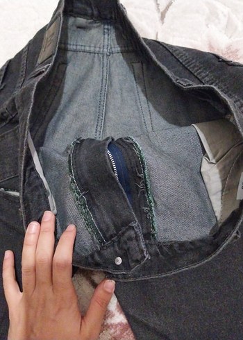 Gri Düğmeli Rahat Kesim Kadın Kot Pantolon - Görsel 6